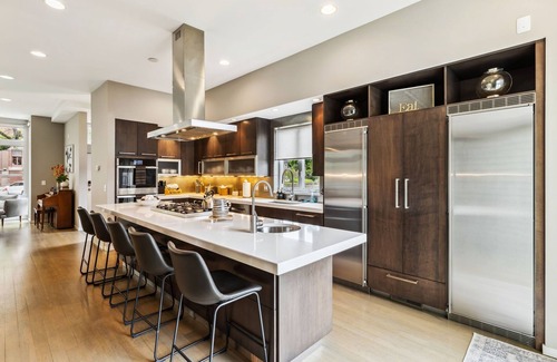 Tremont Casa | Contemporary Luxe Living I Pet + Baby Friendly