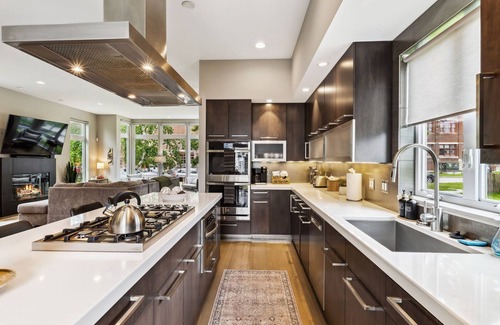 Tremont Casa | Contemporary Luxe Living I Pet + Baby Friendly