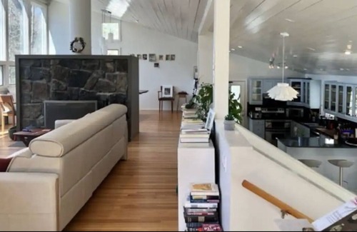 Bedford Casa | Contemporary Oasis with Pool