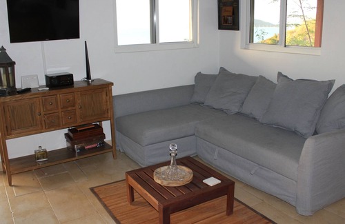Guana Island Cabaña | Contemporary Cottage, 5 minute walk to Lambert Bay, beach and resort..