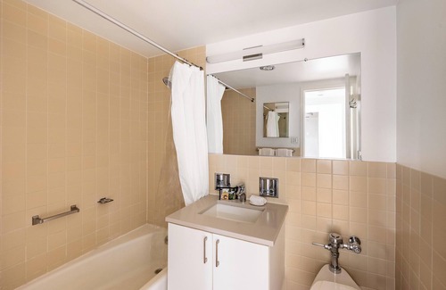 Prudential - St. Botolph Apartamento | Contemporary One Bedroom in Back Bay Neighborhood