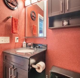 Shelby Hills Casa | Contemporary Paradise w/Private Bathroom