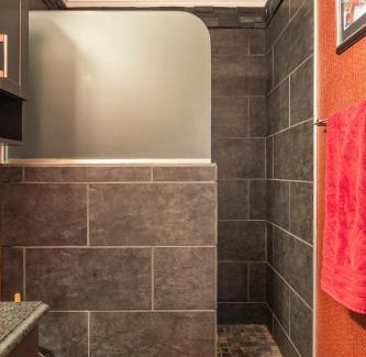 Shelby Hills Casa | Contemporary Paradise w/Private Bathroom