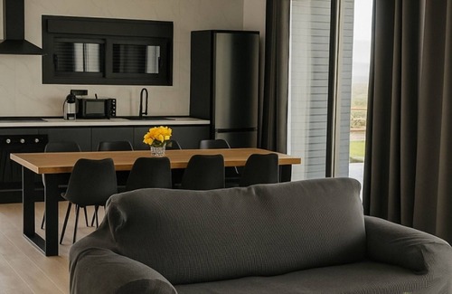 Pozo Alcon Cabaña | Contemporary property with private pool and spectacular views in Andalusia