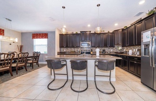 Lindfields Casa | Contemporary resort home with private pool, spa and games room