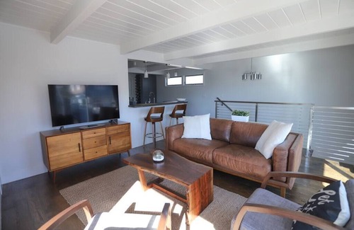 Seabright Casa | Contemporary Seabright Beach House