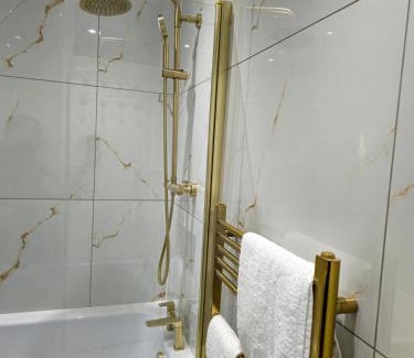 Bethnal Green Apartamento | Contemporary & Spacious 1BD - Fireplace with Modern Comforts