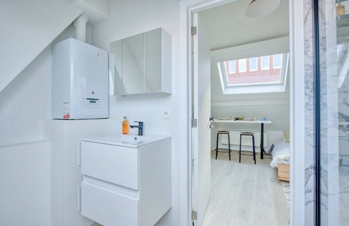 Kunstenkwartier Apartamento | Contemporary Studio with Easy City Access