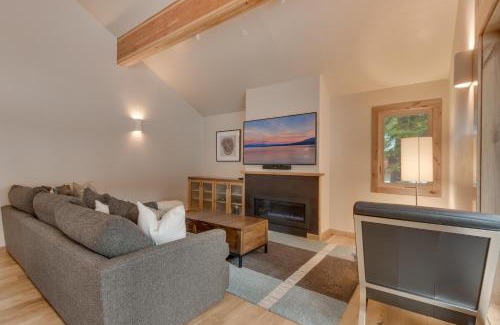Truckee Casa | Contemporary Tahoe Donner 3BR Hot Tub- Pet Friendly- Amenity Access