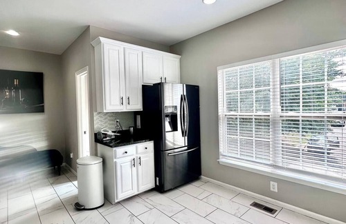 Sterling Casa | Contemporary Town-home with free parking at premises!
