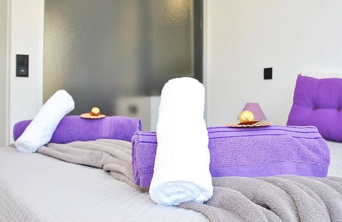 Urbanizacao dos Calicos Villa | CONTEMPORARY VILLA W/ PRIVATE HEATABLE POOL, BBQ AND WI-FI,ONLY 5 MIN FROM BEACH