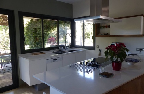 Assas Casa | Villa contemporánea con piscina en un parque arbolado cerca de Montpellier