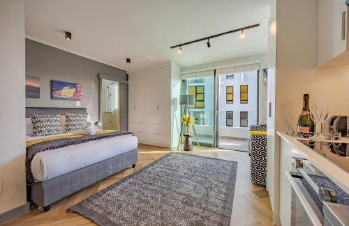Bloubergstrand Apartamento | Contemporary Zen Studio, Bloubergstrand