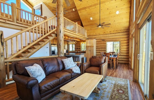 Winter Park Highlands Casa | Continental Divide Views! New Log Home w/ Hot Tub!