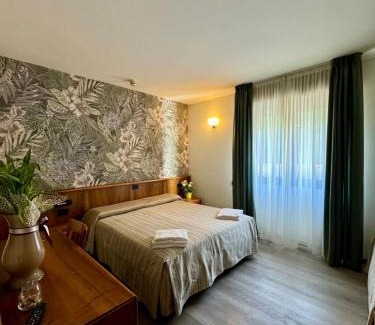 Lovere Hotel | Continental Hotel
