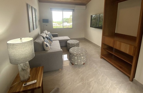Ciudad Cortés Casa | Convenient to Amenities, pool, high speed internet