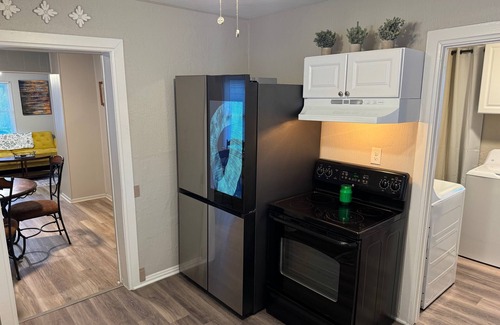 Dayton Casa | Convenient 2-bedroom ranch with AC and WiFi in Dayton