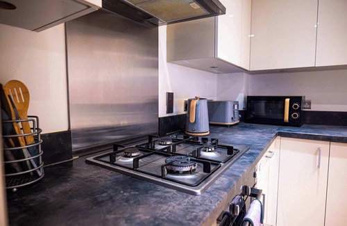 Crawley City Centre Apartamento | Convenient 2 Bedroom Apartment in Crawley