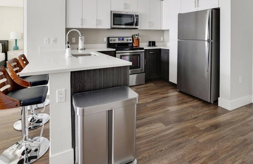 Centerville Apartamento | Convenient 2BR Apartment in Fremont with Amenities