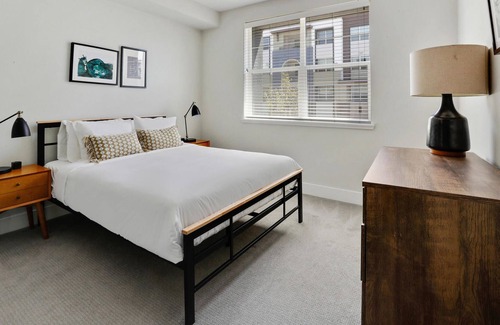 Centerville Apartamento | Convenient 2BR Apartment in Fremont with Amenities