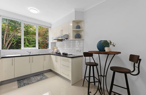 Malvern East Casa | Convenient 3BR Home Minutes from Central Park