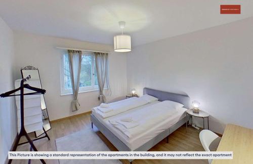 Seebach Apartamento | Convenient 3BR Stay with Easy Transport