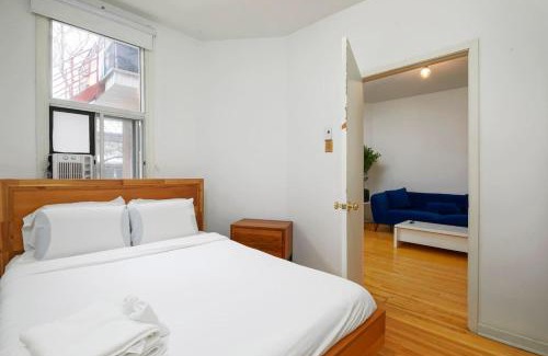 Mile End Apartamento | Convenient 4BR in Mont Royal Downtown