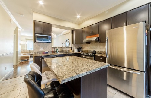 Richmond City Centre Casa | Convenient and Cozy 3 Bedrooms Townhouse Perfect for Family