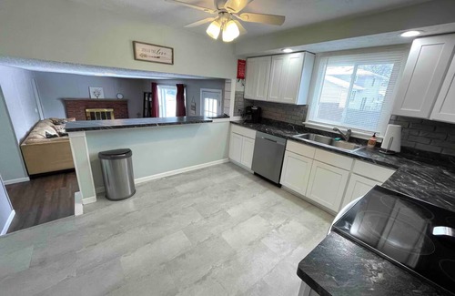 Rochester Casa | Convenient Cozy Casa