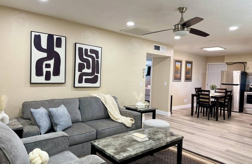 Hanford Apartamento | Convenient Downtown Spot with In-Unit Laundry