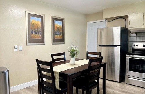 Hanford Apartamento | Convenient Downtown Spot with In-Unit Laundry