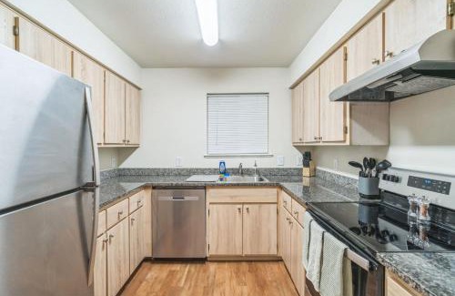 Harlow Apartamento | Convenient Getaway Close to Autzen Stadium