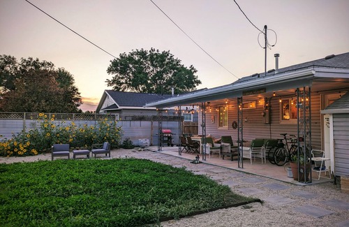 South Salt Lake Casa | Convenient Location Mid Term Rental, Pets allowed! Great neighborhood