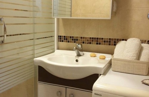 Vrnjacka Banja Apartamento | Convenient location , beautiful apartment with balcony