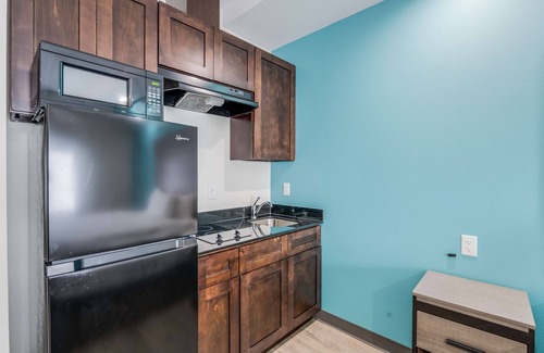 Katy Complejo | Convenient Location! FREE Parking & Breakfast, Short Drive to Katy Heritage Park