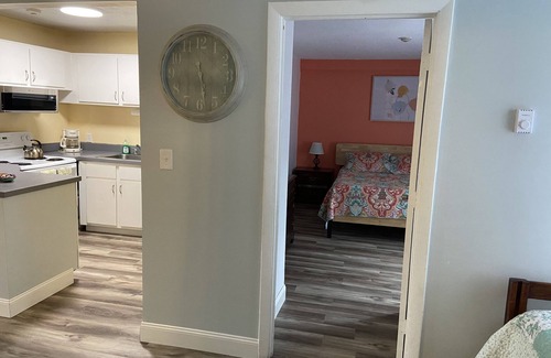 Weirs Beach Condominio | Convenient location to Weirs Beach at Lake Winnipesaukee