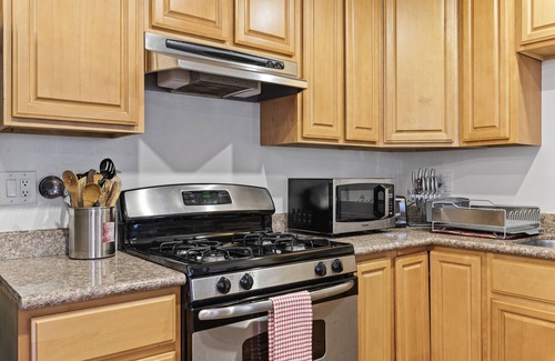 Milpitas Casa | Convenient Modern COZY 4BA/2BR Hidden GEM