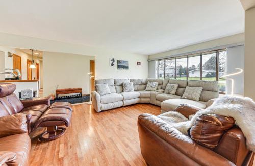 Racine Apartamento | Convenient Racine Home 4 Mi to Lake Michigan!