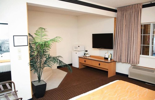 Atlantic Hotel | Convenient Room w/ Free Breakfast, Ideal for Business Travelers just off Hwy 6