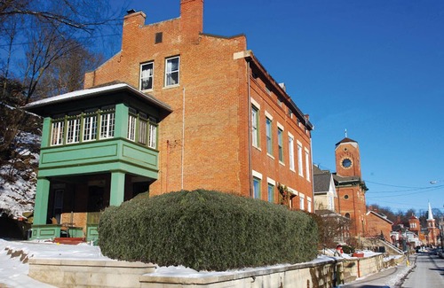 Galena Casa | Amplia joya histórica, paseo informal al centro de Galena para 10 personas (3700 pies cuadrados)