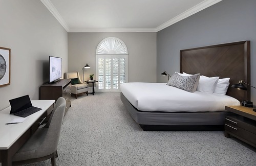 Winters Hotel | Convenient Stay in Winters! Spacious Room, Free Parking, Pet-friendly Hotel!