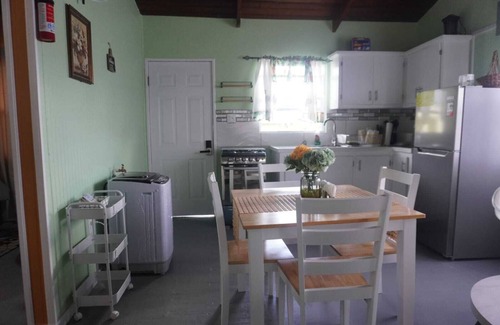 Saint John Parish Casa | Convenient vacation home near the city