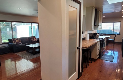 Walnut Creek Casa | Conveniently Located Walnut Creek House 3 Br, 2 Ba w/ Large Private Backyard