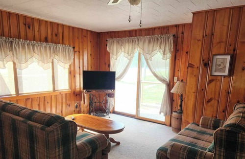 Rockwood Casa | Conveniently located between 7-Springs and Hidden Valley