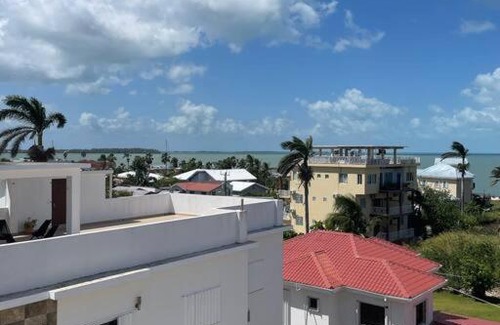 Ciudad de Belice Apartamento | Conveniently Located Condo in Belize!