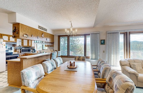 Winter Park Highlands Casa | Conveniently located home with hot tub and amazing views