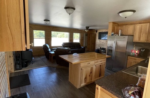 Shingleton Casa | Conveniently Secluded Cabin