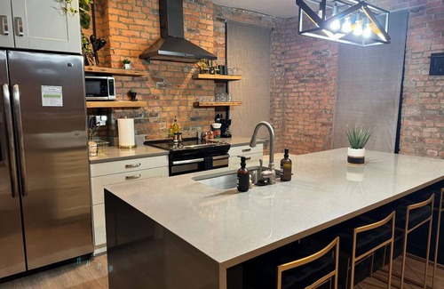 Italian Village Casa | Convention Short North Free Parking Clean