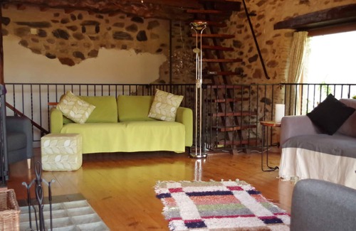 Rigarda Casa | Granero Antiguo En los Pirineos Colinas con piscina privada y vistas espectaculares