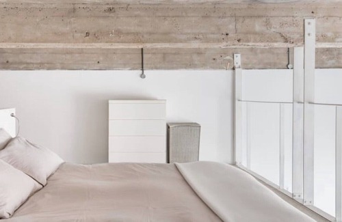 Victoria Apartamento | Converted Warehouse Loft Apartment